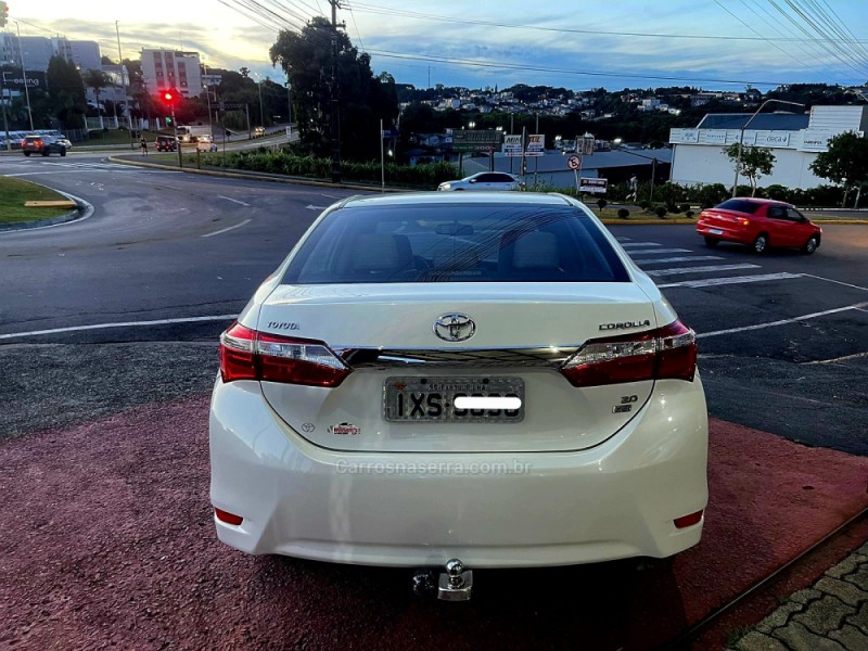 COROLLA 1.8 XEI 16V FLEX 4P AUTOMÁTICO - 2015 - FARROUPILHA