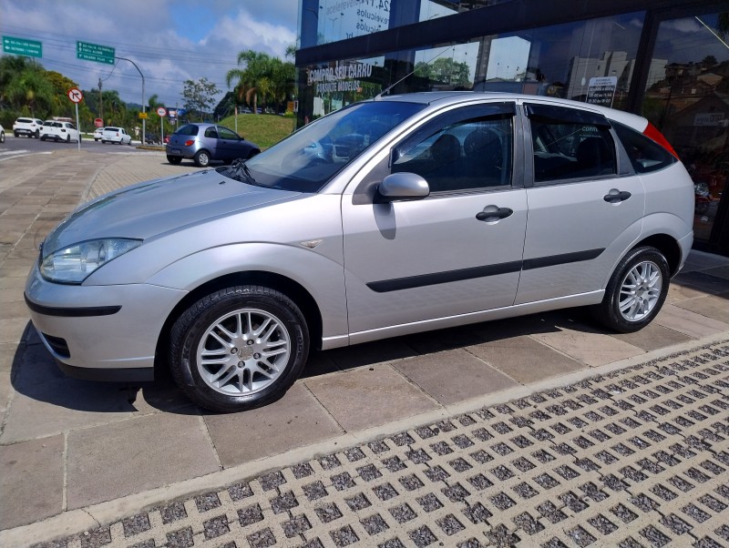 focus 1.6 gl 8v flex 4p manual 2009 caxias do sul