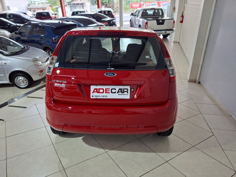 FIESTA 1.0 MPI CLASS HATCH 8V FLEX 4P MANUAL - 2009 - FARROUPILHA