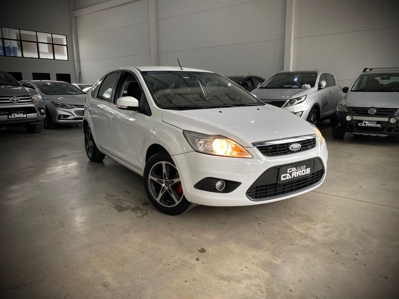 FOCUS 2.0 16V FLEX 4P AUTOMÁTICO - 2013 - LAJEADO