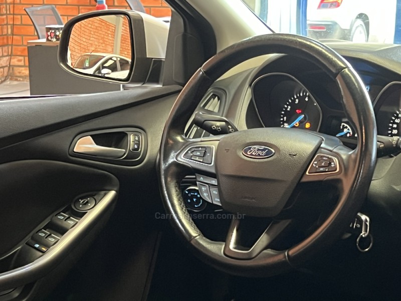 FOCUS 1.6 SE PLUS 16V FLEX 4P MANUAL - 2018 - BENTO GONçALVES