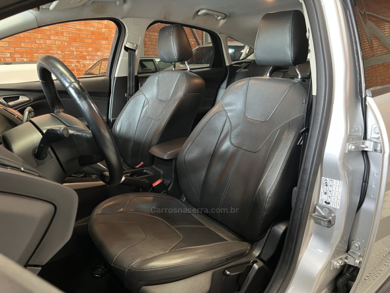 FOCUS 1.6 SE PLUS 16V FLEX 4P MANUAL - 2018 - BENTO GONçALVES