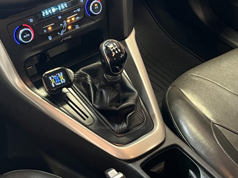 FOCUS 1.6 SE PLUS 16V FLEX 4P MANUAL - 2018 - BENTO GONçALVES