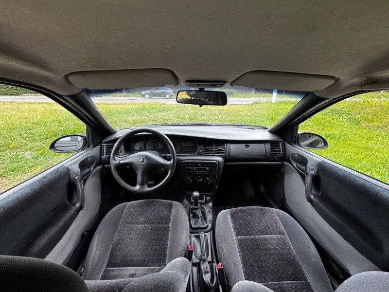 VECTRA 2.2 MPFI EXPRESSION 8V GASOLINA 4P MANUAL - 1998 - CAXIAS DO SUL