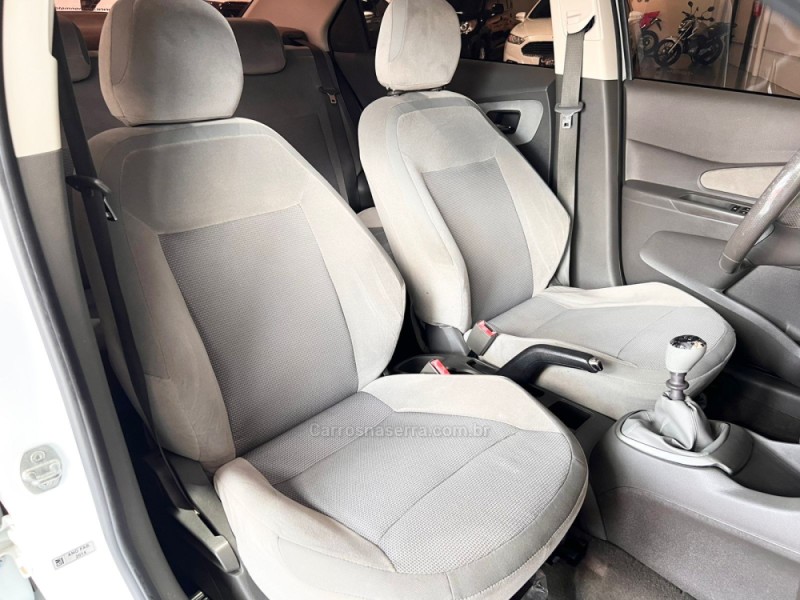 COBALT 1.8 MPFI LTZ 8V FLEX 4P MANUAL - 2014 - NOVO HAMBURGO