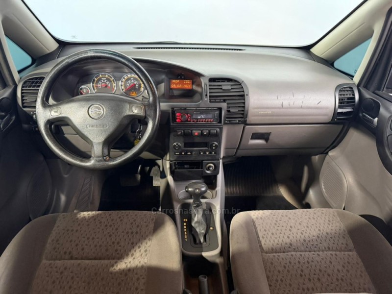 ZAFIRA 2.0 MPFI ELEGANCE 8V FLEX 4P AUTOMÁTICO - 2010 - VACARIA