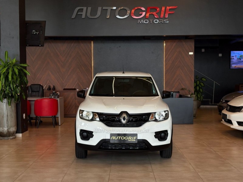 KWID 1.0 12V SCE FLEX ZEN MANUAL - 2021 - CAMPO BOM