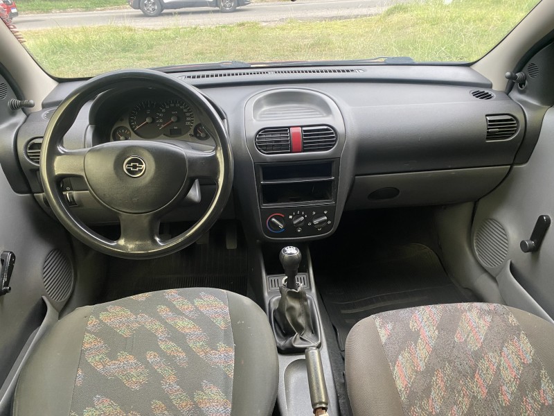 CORSA 1.8 MPFI MAXX 8V FLEX 4P MANUAL - 2005 - CAXIAS DO SUL