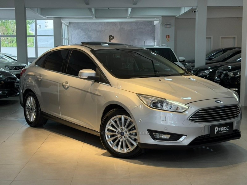 focus 2.0 titanium plus fastback 16v flex 4p automatico 2017 caxias do sul