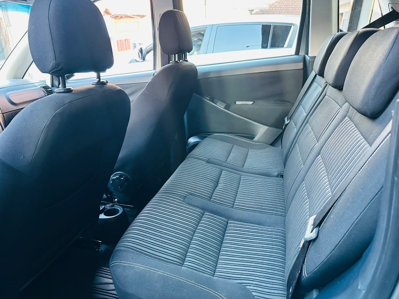 IDEA 1.6 MPI ESSENCE 16V FLEX 4P MANUAL - 2015 - CAXIAS DO SUL