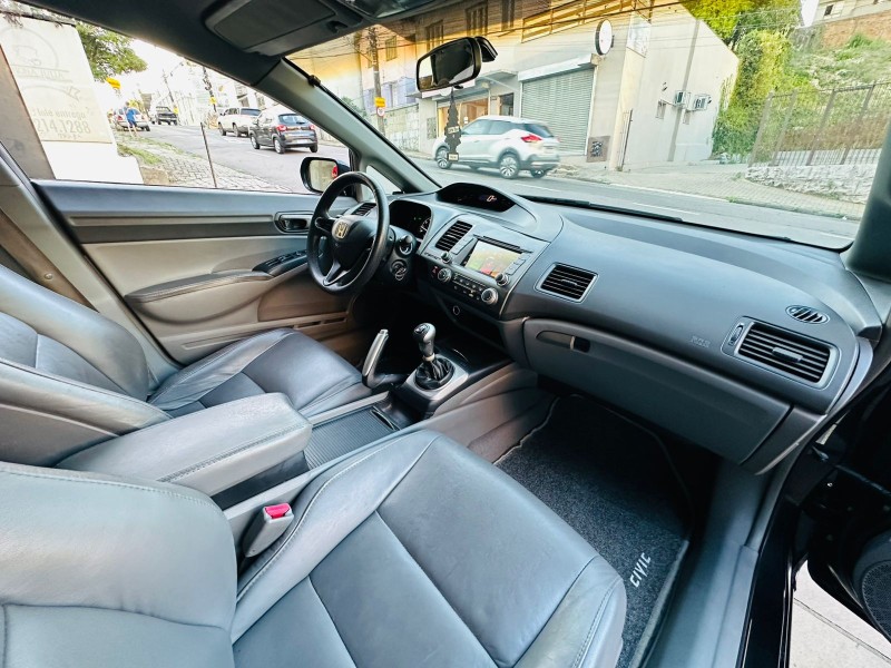 CIVIC 1.8 LXS 16V GASOLINA 4P MANUAL - 2007 - CAXIAS DO SUL