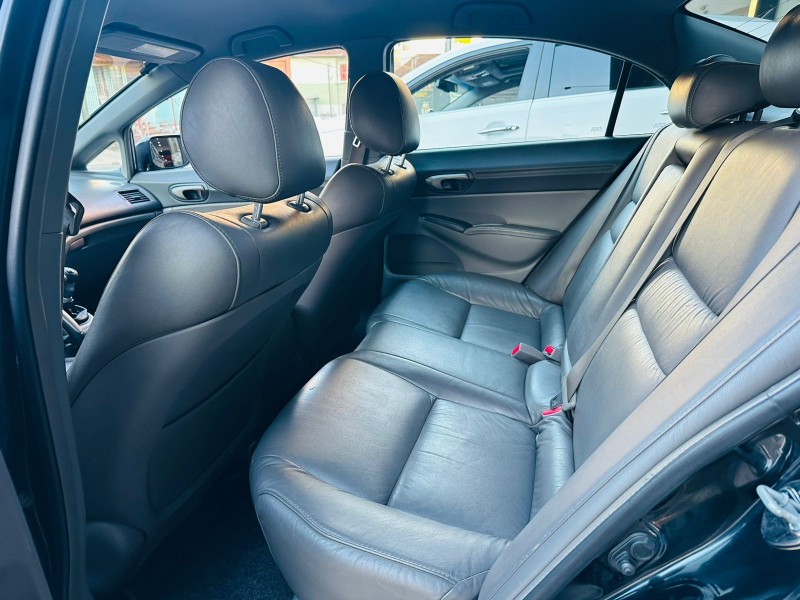 CIVIC 1.8 LXS 16V GASOLINA 4P MANUAL - 2007 - CAXIAS DO SUL