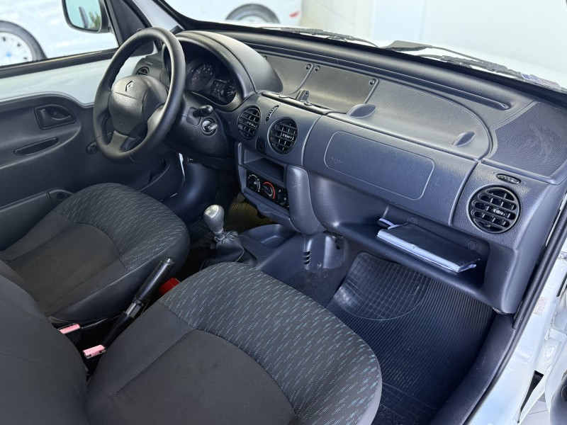 KANGOO 1.6 EXPRESS 16V FLEX 3P MANUAL - 2016 - CAXIAS DO SUL