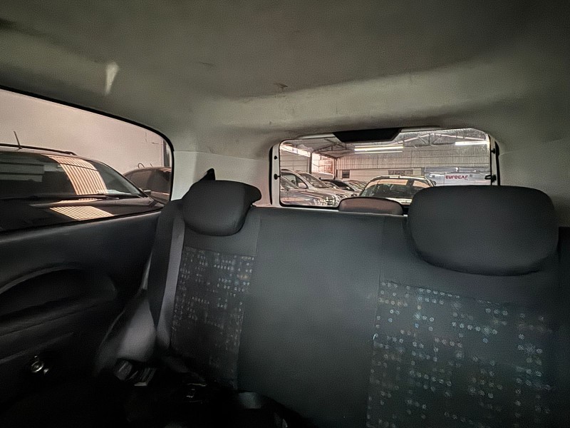 UNO 1.0 EVO VIVACE 8V FLEX 2P MANUAL - 2013 - CAXIAS DO SUL