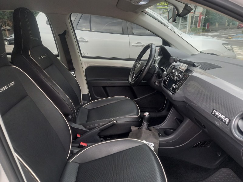 UP 1.0 TSI CROSS 12V FLEX 4P MANUAL - 2018 - CAXIAS DO SUL