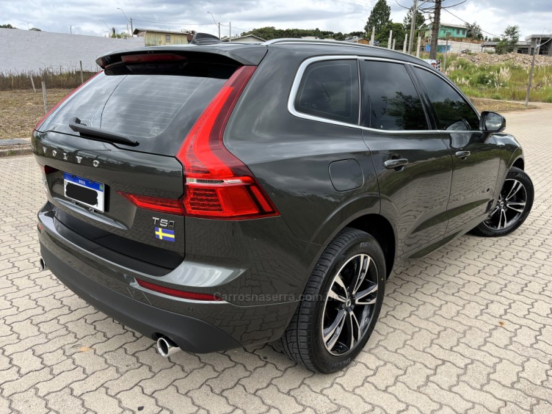 XC60 2.0 T5 MOMENTUM GASOLINA 4P AUTOMÁTICO - 2021 - CAXIAS DO SUL