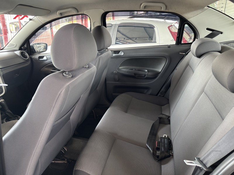 VOYAGE 1.0 I TREND 16V FLEX 4P MANUAL - 2011 - CAXIAS DO SUL