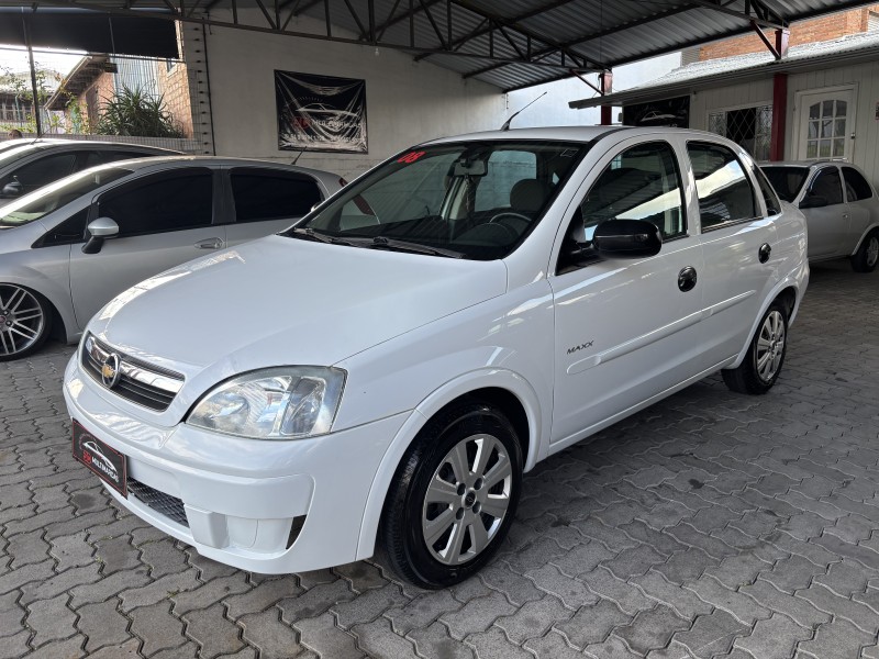 corsa 1.4 mpfi maxx sedan 8v flex 4p manual 2008 caxias do sul