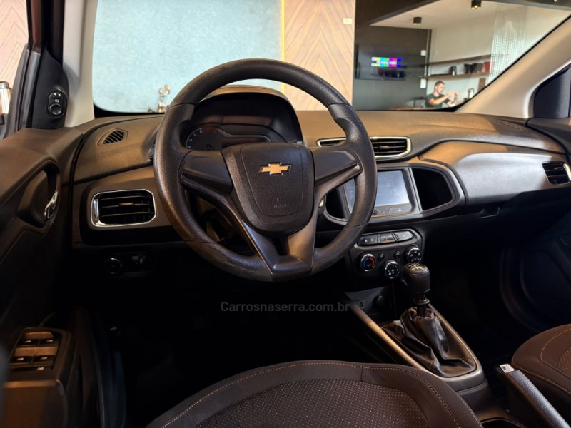 ONIX 1.4 MPFI LTZ 8V FLEX 4P MANUAL - 2014 - CAMPO BOM