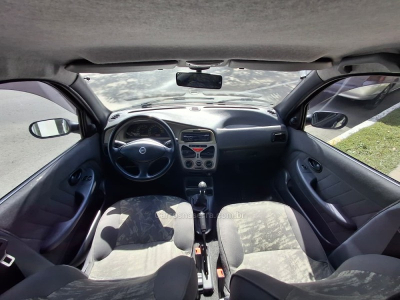 PALIO 1.6 MPI ADVENTURE WEEKEND 16V GASOLINA 4P MANUAL - 2003 - FARROUPILHA