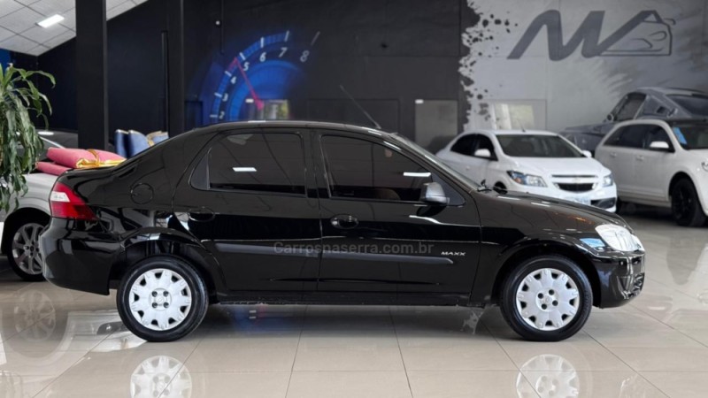 PRISMA 1.4 MPFI MAXX 8V FLEX 4P MANUAL - 2009 - ESTâNCIA VELHA