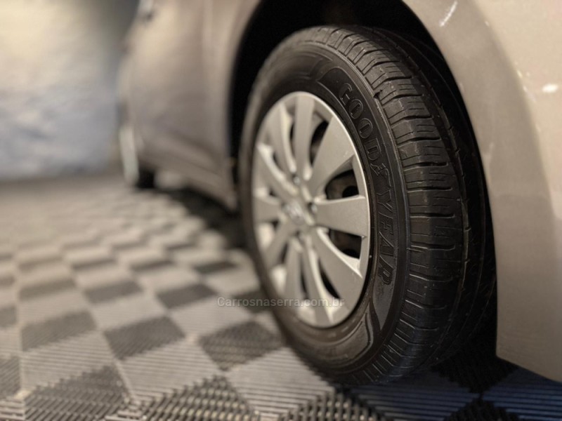 HB20 1.0 COMFORT 12V FLEX 4P MANUAL - 2017 - FARROUPILHA