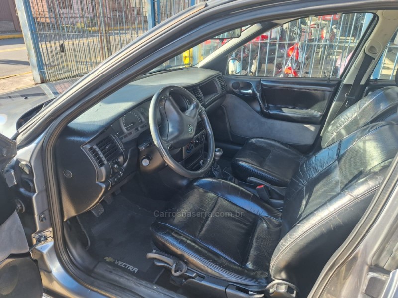 VECTRA 2.2 MPFI CHALLENGE 16V GASOLINA 4P MANUAL - 2001 - CAXIAS DO SUL