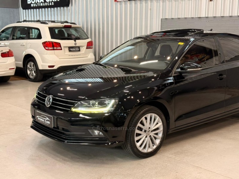 JETTA 1.4 16V TSI COMFORTLINE GASOLINA 4P TIPTRONIC - 2017 - CAXIAS DO SUL