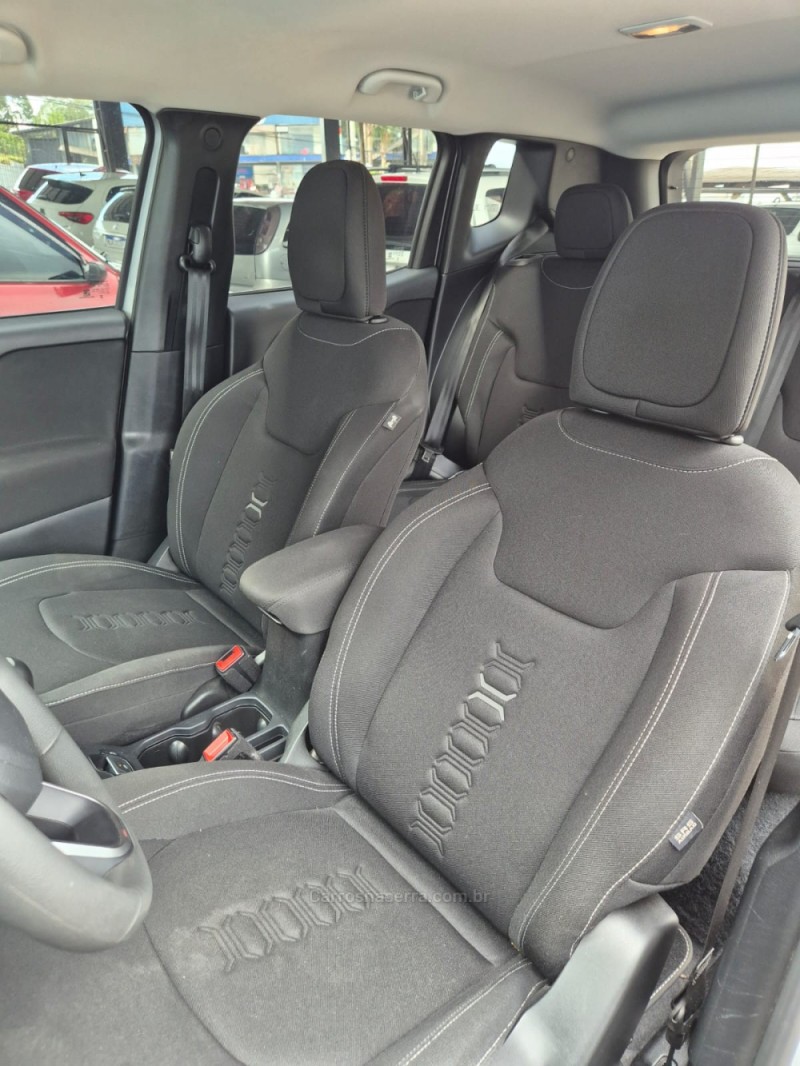 RENEGADE 1.3 SPORT T270 16V TURBO FLEX 4P AUTOMÁTICO - 2023 - CAXIAS DO SUL
