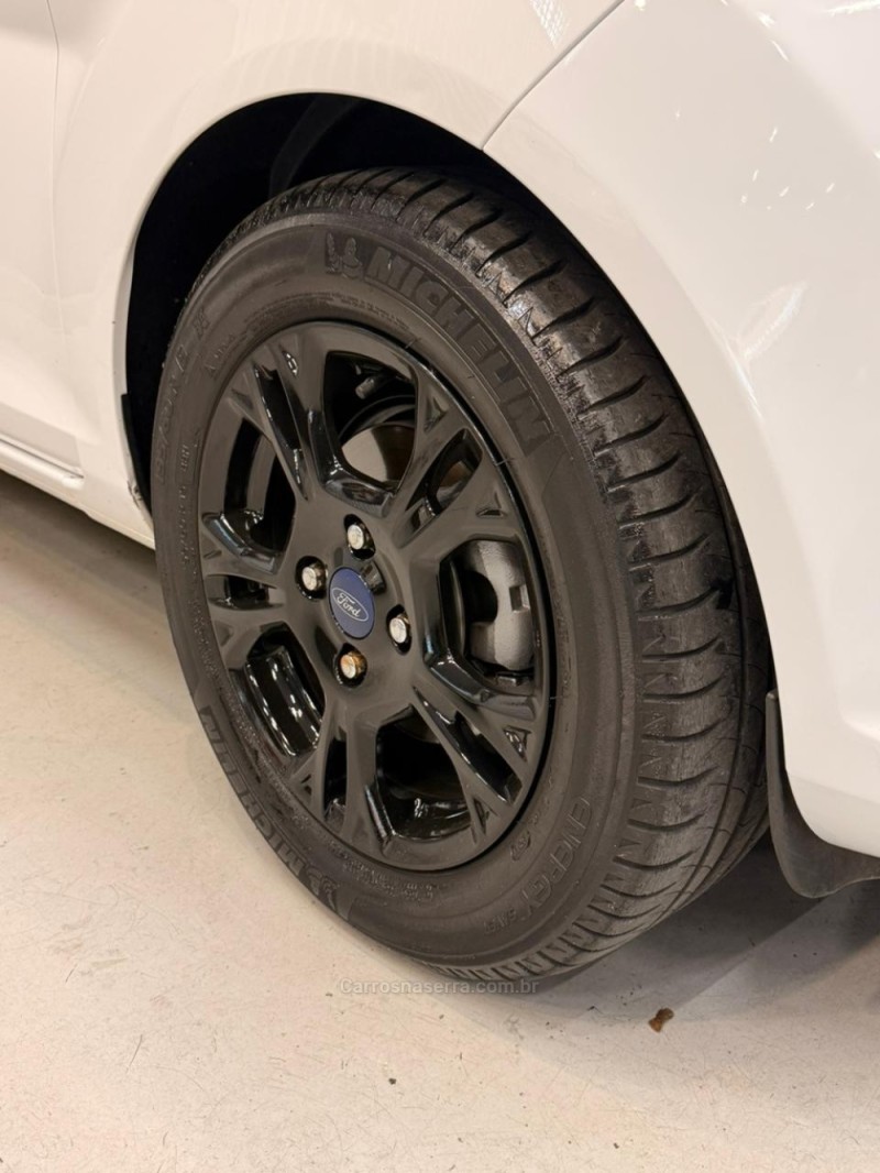 FIESTA 1.6 SE HATCH 16V FLEX 4P AUTOMÁTICO - 2015 - CAXIAS DO SUL