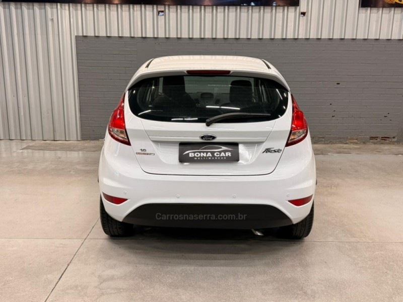 FIESTA 1.6 SE HATCH 16V FLEX 4P AUTOMÁTICO - 2015 - CAXIAS DO SUL