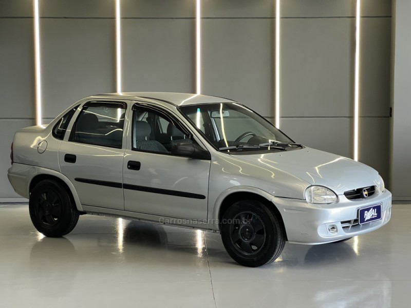 CLASSIC 1.0 MPFI LIFE 8V FLEX 4P MANUAL - 2008 - SAPIRANGA