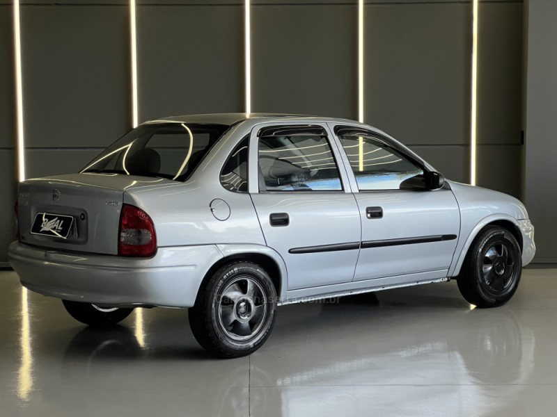 CLASSIC 1.0 MPFI LIFE 8V FLEX 4P MANUAL - 2008 - SAPIRANGA