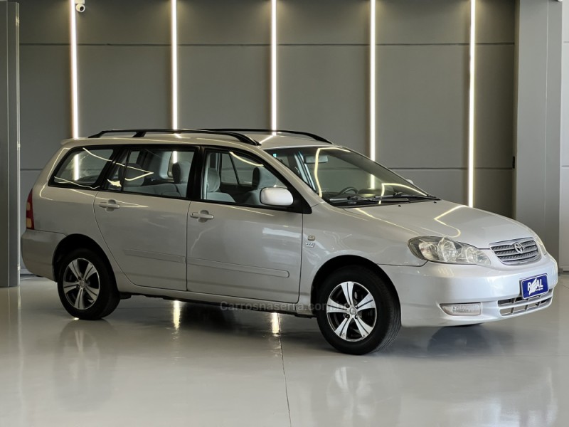 FIELDER 1.8 XEI 16V FLEX 4P MANUAL - 2008 - SAPIRANGA