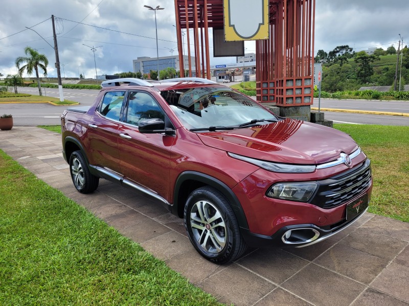 TORO 2.0 16V TURBO DIESEL VOLCANO AT9 4X4 AUTOMÁTICO - 2018 - CARLOS BARBOSA