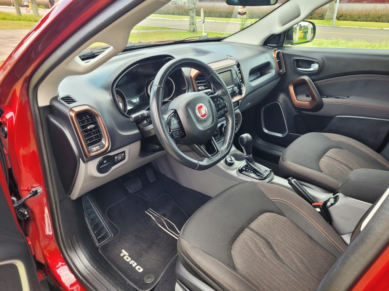 TORO 2.0 16V TURBO DIESEL VOLCANO AT9 4X4 AUTOMÁTICO - 2018 - CARLOS BARBOSA