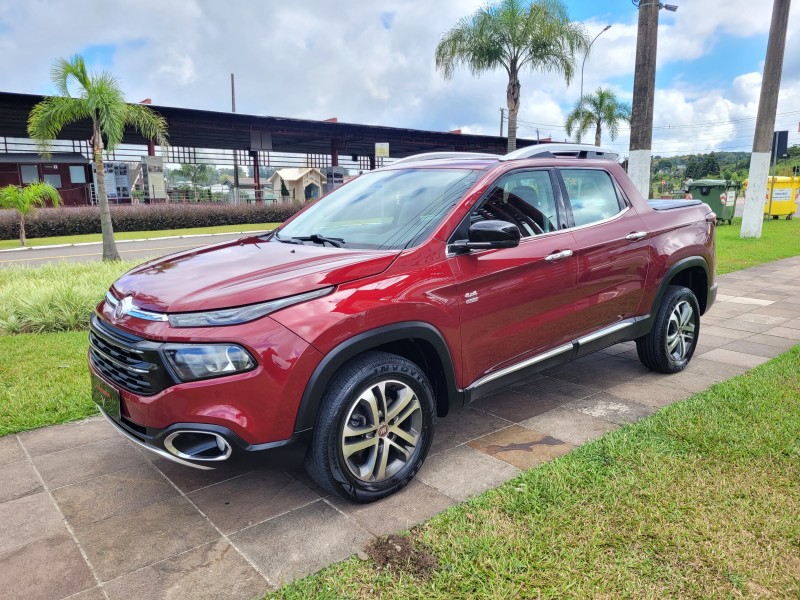 TORO 2.0 16V TURBO DIESEL VOLCANO AT9 4X4 AUTOMÁTICO - 2018 - CARLOS BARBOSA