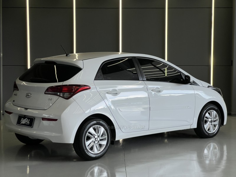 HB20 1.6 COMFORT 16V FLEX 4P MANUAL - 2016 - SAPIRANGA