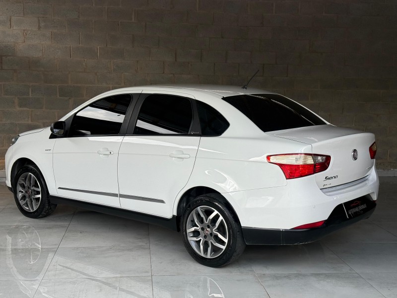 GRAND SIENA 1.6 MPI ESSENCE 16V FLEX 4P AUTOMATIZADO - 2015 - CAXIAS DO SUL