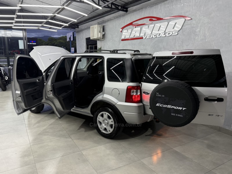 ECOSPORT 2.0 XLT 16V GASOLINA 4P MANUAL - 2004 - SAPIRANGA