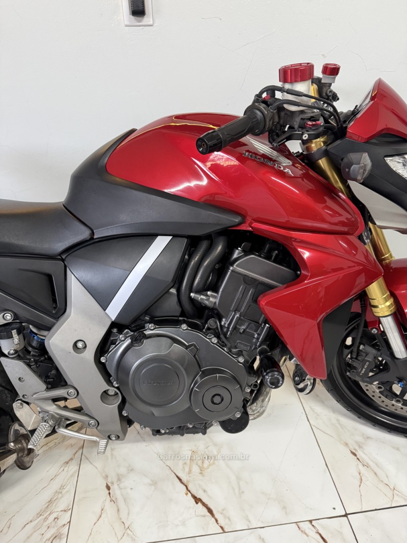CB 1000R ABS - 2013 - SAPIRANGA