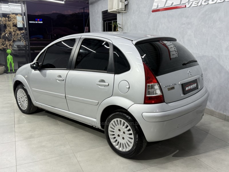 C3 1.4 I GLX 8V FLEX 4P MANUAL - 2011 - SAPIRANGA