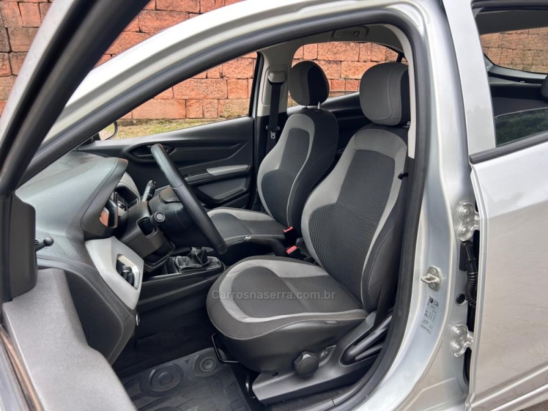 ONIX 1.0 LT 12V FLEX 4P MANUAL - 2015 - VENâNCIO AIRES