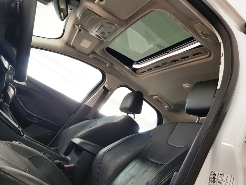 FOCUS 2.0 TITANIUM PLUS FASTBACK 16V FLEX 4P AUTOMÁTICO - 2016 - CAXIAS DO SUL