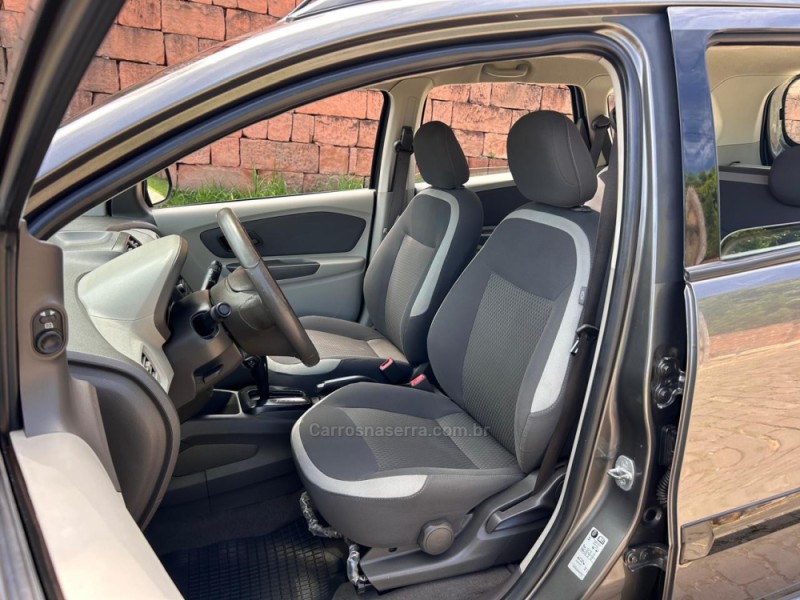 SPIN 1.8 LT 8V FLEX 4P AUTOMÁTICO - 2014 - VENâNCIO AIRES