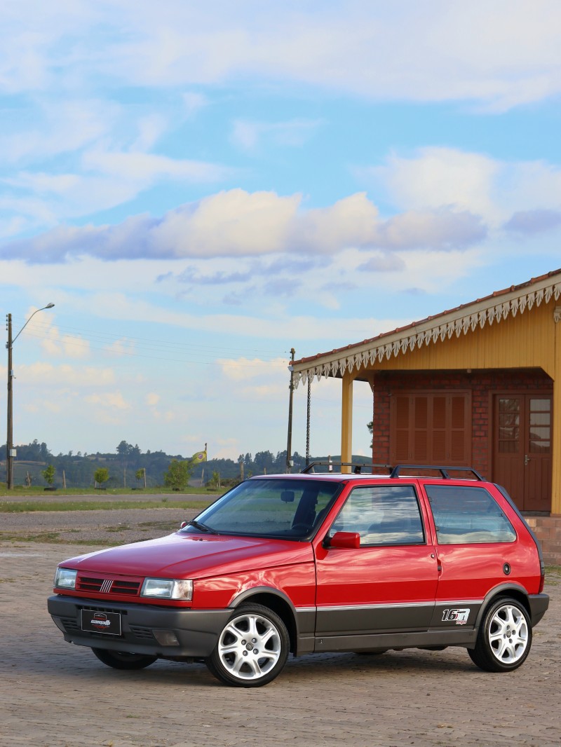 UNO 1.6 R 8V GASOLINA 2P MANUAL - 1994 - ANTôNIO PRADO