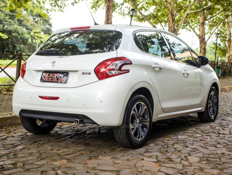 208 1.6 GRIFFE 16V FLEX 4P AUTOMÁTICO - 2016 - NOVO HAMBURGO