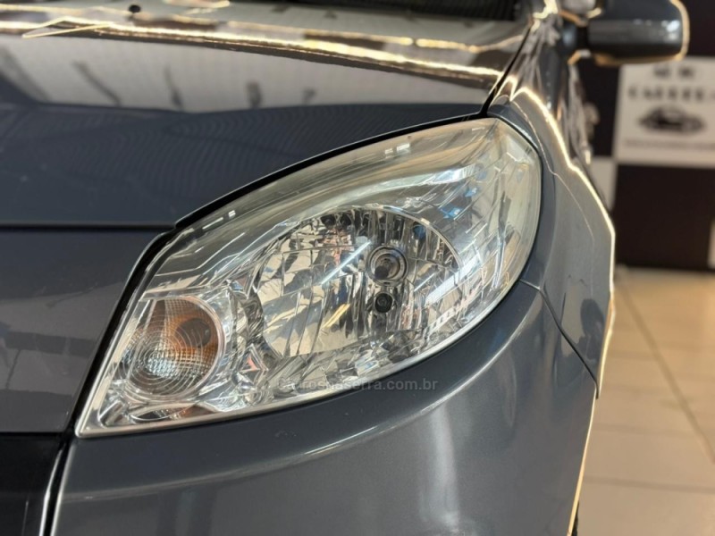 SANDERO 1.6 PRIVILÉGE 8V FLEX 4P MANUAL - 2013 - NOVO HAMBURGO