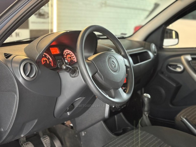 SANDERO 1.6 PRIVILÉGE 8V FLEX 4P MANUAL - 2013 - NOVO HAMBURGO