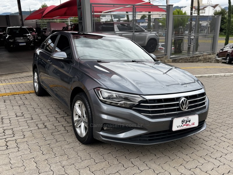 JETTA 2.0 COMFORTLINE FLEX 4P TIPTRONIC - 2019 - FELIZ